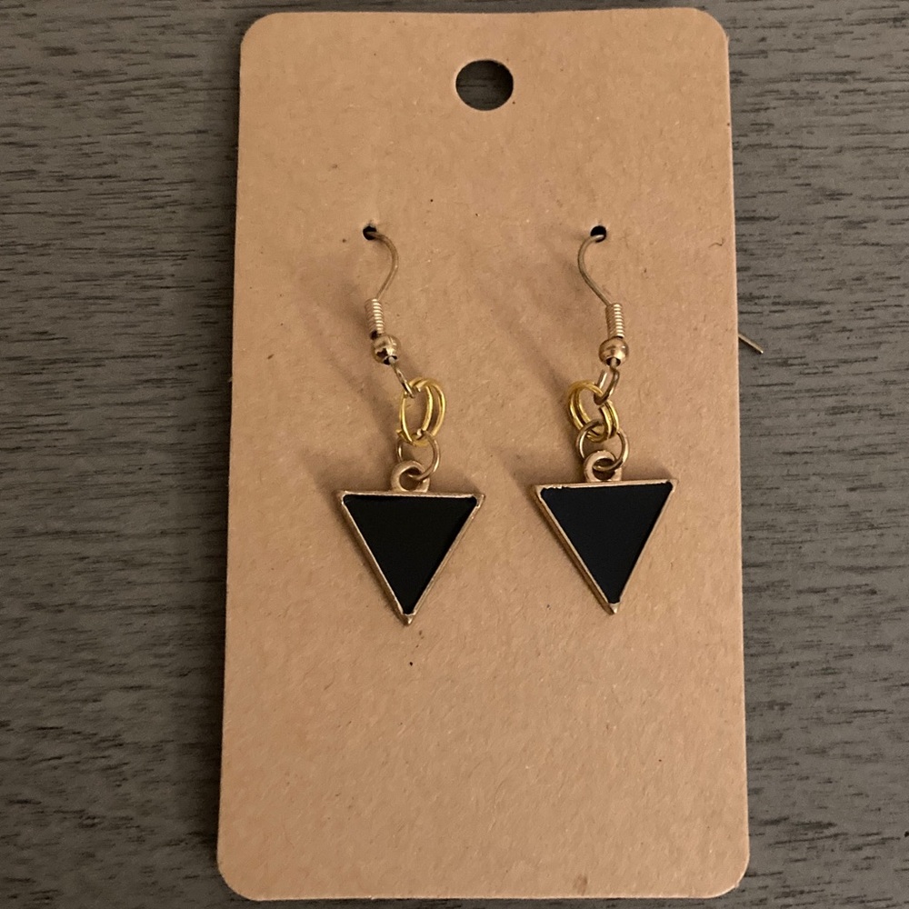 Hand Crafted Elegant Black and Gold Earrings